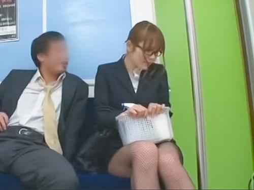 【父子相姦】「お父さんやめて…！」泥酔したオヤジが風俗で娘と気づかずハメまくる！容赦ない生ハメピストンで禁断の中出し！