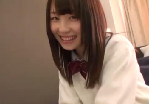 清純そうな美少女JKのエッチなアルバイト！制服着たままオヤジとホテルへ直行、若い身体を堪能した後ド派手に発射ｗｗ