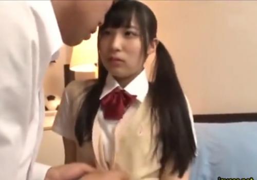 【栄川乃亜】想いを寄せていた幼馴染が彼女に、、初めてのセックスで童貞卒業！スレンダー美巨乳が露わになり思わず中出しｗ
