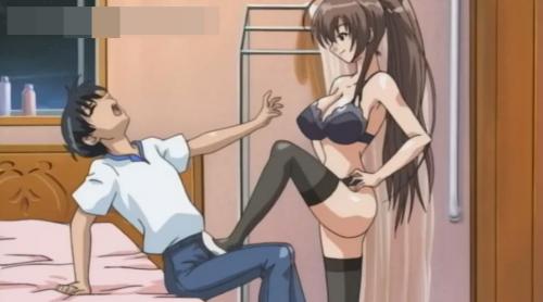 巨乳美女がハイヒールの踵で股間を踏みつける！刺激に感じまくる男