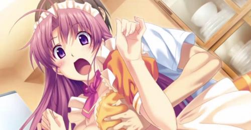 巨乳美少女のウェイトレスがおっぱいを掴まれビックリ！後ろから抱き着かれる彼女