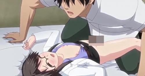メガネ美少女が中出し着衣セックス！正常位と騎乗位で連続ピストンされたっぷり精液注ぎ込まれる