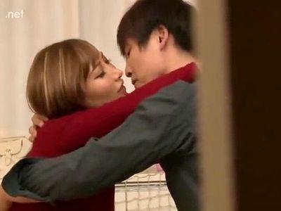 エロ可愛いカリスマ黒ギャルお姉さんの濃厚SEXを覗き見！グラインド騎乗位→杭打ち騎乗位の凄テクが凄まじい！