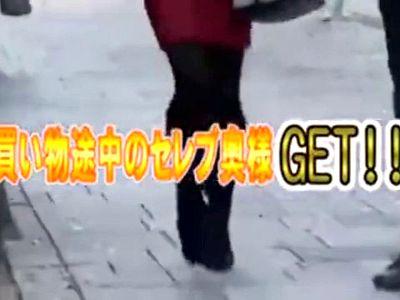 【熟女ナンパ】エロ爆乳おっぱいデカパイのセレブな美熟女を人妻ナンパ変態企画で車内アンケートから発情させる前戯愛撫！