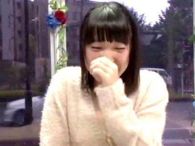 男女の友情確認モニタリング！エロ巨乳おっぱいで黒ニーソJDお姉さんが友達同士で赤面羞恥にバチシコSEXしてしまうのか検証！