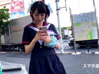 縞パンを履いている美少女アイドルに撮影のモデルになってと素人ナンパ！お金をチラつかせてSEXに持ち込む！