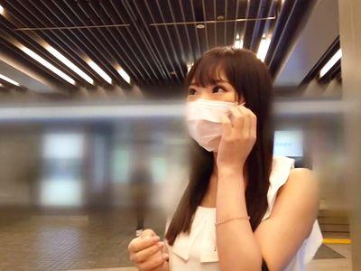 エロ美巨乳おっぱいクビレのスゴいカラダした美女がエロSEX！制服コスプレ着衣ハメ！追撃の全裸ハメ撮りライブ配信！