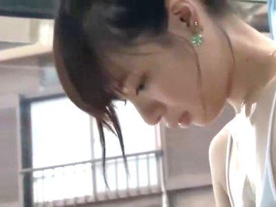 「外に出してね…！」「…（ｷﾞｼｷﾞｼ）」かわいいJDと素股マッサージ体験！からのSEXして無許可中出し！（半中半外）