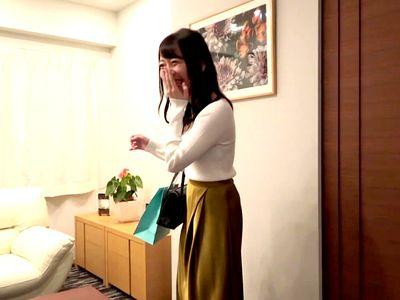 芸能人だったセレブ美人を素人ナンパ変態企画でゲット！”人妻まんこ”をガン突き鬼ピス高速ピストン人妻NTRセックス！