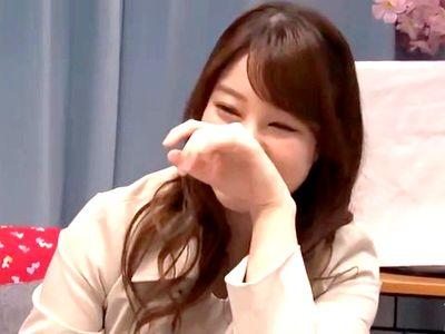「今までで一番、気持ちよかったよｗ」デカパイ美少女JDと素股マッサージ腰振り500回ゲーム！男友達に無許可中出しされるｗ
