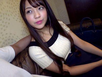 長身170cmの美脚かわいいお姉さんがエロSEX！コスプレ姿で電マオナニー！ずらしハメのガン突き鬼ピス高速ピストン！