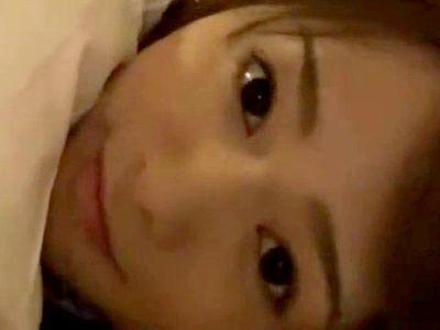 グラマラスでデカパイの超かわいい奥さんと不倫旅行（温泉旅行）！寝ているS級の人妻に夜這いして人妻NTRセックス