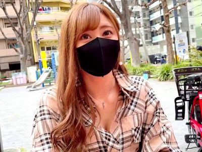 涙目でチンポをしゃぶってSEX懇願！イイ女すぎる人妻ママを素人ナンパ変態企画でゲット！ずらしハメ人妻NTRセックス！