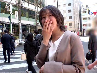 『…っ！ヤバいっ…！（ビクビク）』オットリしたお姉さんを素人ナンパ企画で連れ込み！パンパン音を出してガン突き鬼ピス激ピス！
