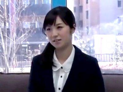 笑顔が眩しいアイドル級の童顔ロリかわいい新卒のお姉さんが悩める早漏男のお手伝い！イキ我慢に母性をくすぐられてSEX開始！