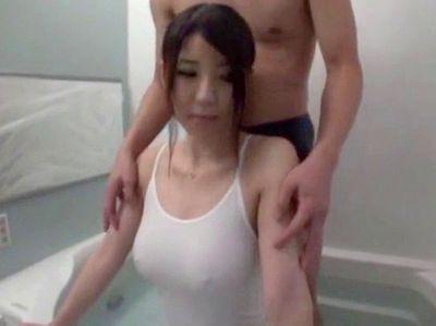 巨乳おっぱいの膨らみが目立つデカパイお姉さんの着衣巨乳を拝みながら乳揉みして絶頂アクメを目指す感じ！