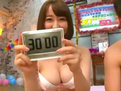 エロかわいい痴女お姉さんの凄テク我慢カップル企画！耐えられたら賞金ゲット！彼氏はインポだから自信がありそうだが！？ｗ