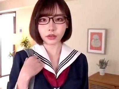 エロくて激カワな妹JKちゃんが小悪魔に姉の彼氏を誘惑！抗いきれず浮気SEXするダメな男！中出しまでするダメダメな男ｗ