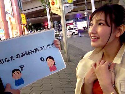 『イッちゃうイッちゃうイッちゃう…んぐぅ”ぅ”！！』素人ナンパ変態企画で悩み相談なんてするからバチシコに突かれるお姉さん