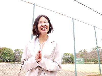 AV業界に憧れてAV応募しちゃう人妻！人妻NTRセックス！