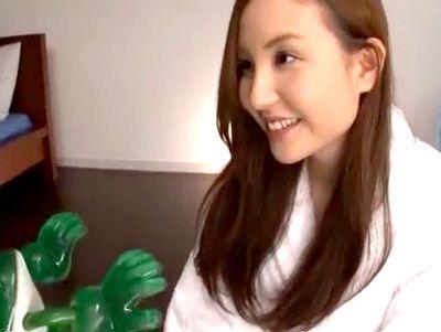 美人のお姉さんを赤面羞恥なおもちゃ責め地獄！乳首開発アイテムで乳首調教！M字開脚でメス穴刺激のバイブ責め！