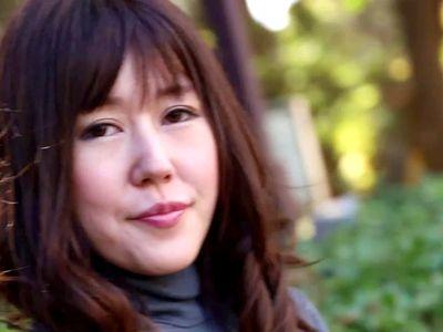 旦那のSEXは週1～2ペースで物足りねえ！かわいい声の人妻がAV応募！