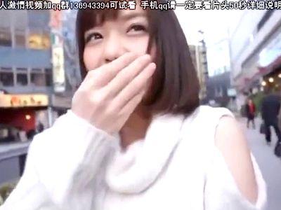 素人ナンパ変態企画で騙されて素股だけのはずがバチシコSEXで突かれまくって痙攣子宮に亀頭を押し付けて種付け孕ませ汁中出し！