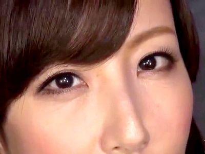 美しい美魔女が主観の迫力でオナサポ！M字開脚の手マン潮吹きオナニー＆固定ディルド疑似SEX！淫乱痴女ビッチにM男を責め！