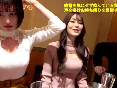 美女おっぱいギャル二人を居酒屋の素人ナンパ企画でゲット！Wパイズリ！立ちバックで”超絶”な痙攣イキｗ相方が笑ってるよｗ