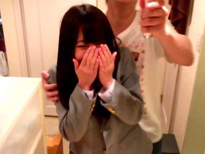 関西弁キュートな美乳の美少女JKがイケメンとイチャラブSEX！スマホ個人撮影！