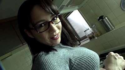 地味メガネの奥さん欲求不満なの！？否、媚薬ガンギマリのキメセクで強制発情で無理やり不貞不倫な浮気SEXってやつさ