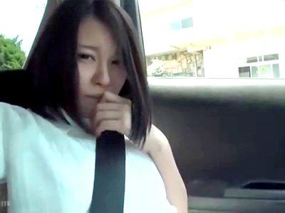 アニメ声で美巨乳のアイドル級ロリ可愛い美少女のエチ穴を責めて発情狙い！車内でリモバイ責め！旅館（？）で電マ責め絶頂アクメ！