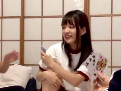 修学旅行でJK女子部屋でゲームしてキャッキャウフフな展開から乱交SEXの展開に発展するエロ動画作品らしいよ