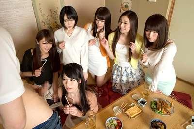 同窓会に出たら欲求不満な女たちがひとりの他人棒に欲情発情！楽しげなハーレムエッチ！