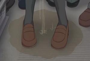 《失禁》電車で通学中に尿意が我慢できず遂にはおもらししてしまう!!