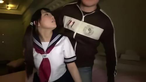 『天音ありす』学校で人気の巨乳少女然Hカップありすちゃんとブクロでデート。神奈川から家出してきた神待ち少女のバストは極上で何度もパイ！