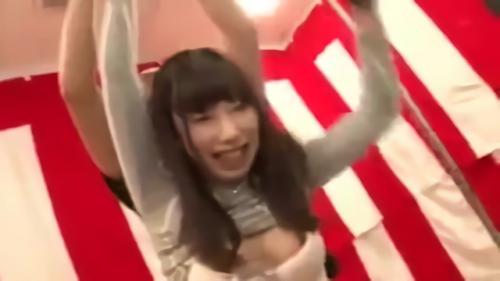 『素人』素人娘が両手を制限され、股間に電マを固定されたとっても恥ずかしい状態でクイズにチャレンジ！制限時間10分以内に10問正解！
