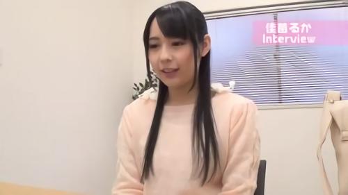『訪問』佳苗るかちゃんが、50歳以上のオヤジ宅に電撃訪問。持ち前の人懐っこい性格でオッサンたちをすぐに虜にすると、どんなSEXなリク！