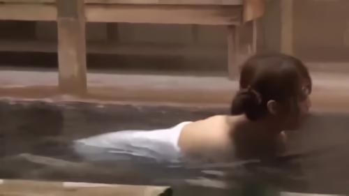 『輪姦』SODに応募してきたやっかみでしか妻を愛せない夫婦3組！何も知らない奥様を騙し、他人チ○ポで寝取ります。混浴だと騙されて入っ！