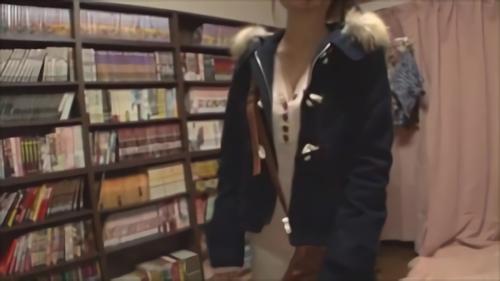 『カワイイ』スマートなのにナイス身体！それでもってキュートなチャームポイントもたまらない‘今村美穂’ちゃん！そんな美穂ちゃんが素人男性のお！