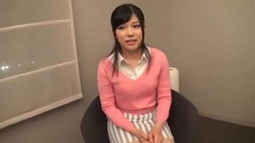 『騎乗位』街行く素人女子大生を美人限定でナンパ！今回は極上JD4人をGET！恋愛自覚リサーチと称して、彼とのHな秘密を根掘り葉掘り質問。照れ！