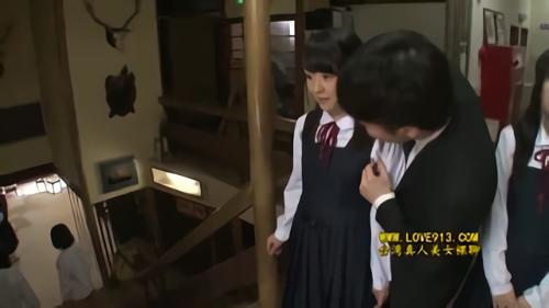『女子校生』絶好の局面でまとめてNG！！到着と同時にNGして手始めに生徒たちの身体を弄び、露天風呂では全裸の生徒を並べて品評会という名のイタズ！