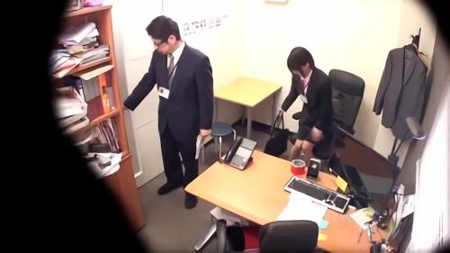 『盗撮』素人出演者の面接時に偶然知り合った、某広告代理店勤務の人事部長。彼の話によると就職難の今、人事面接官はリクスー女子が入れ食い状態ら！