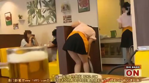 『企画』ファミレスに客として侵入。アルバイト娘をターゲットに、一人になった所を強襲。ビヤク貞操帯を装着し、ビックバンローターを押！