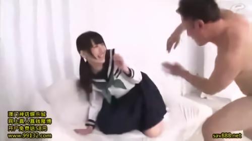 『即ハメ』徹底検証！果たして修学トラベル中の女子校生を1日で何人即ハメ中出しできるのか！？原宿で声をかけた僻地からやってきた女子校！