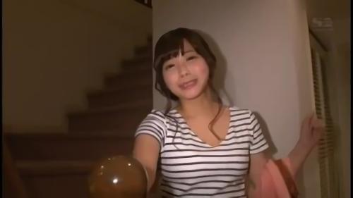『電マ』キュートなロリフェイスとむっちりボインを併せ持つスーパー美少女・羽咲みはるちゃんの衝撃AVリリースから1年、ぎこちなくも初々しい初！