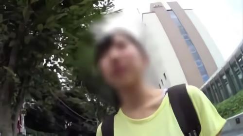 『素人』女子大生をナンパ　マッサージを敢行!