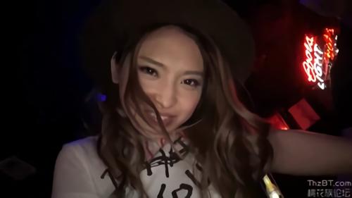 『ドキュメンタリー』店員さんにもマジ協力！ムッチリ美尻＆巨乳の看板娘を脱がせてハメて生でヤル？