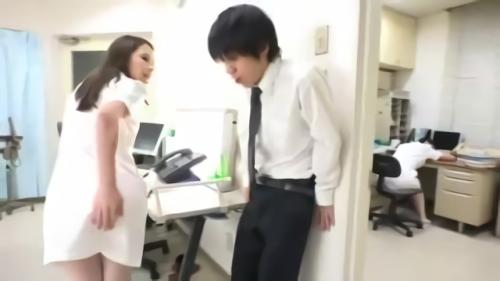 『尻フェチ』病院の人目につかない場所で...　無防備なパンチラだらけ！