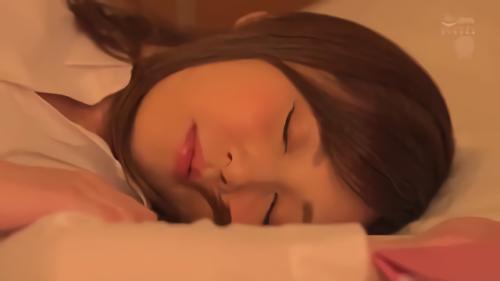 『レイプ』あき先輩と二人で日帰り出張を命令された僕は、内心ド！